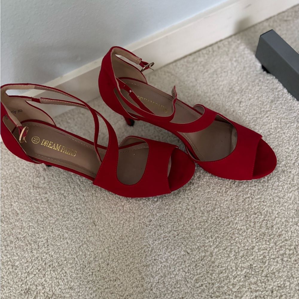 Elegant Red Women's Heels - Picture 4 of 5